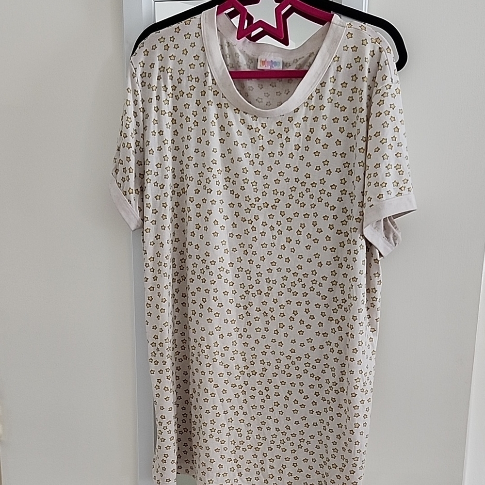 Lularoe Liv t shirt